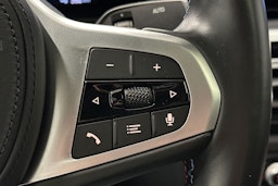valkoinen BMW i4 M50 2022 kuva 23.