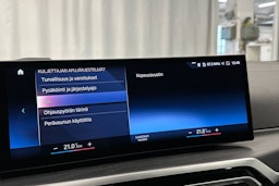 valkoinen BMW i4 M50 2022 kuva 32.