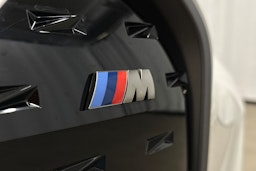valkoinen BMW i4 M50 2022 kuva 41.