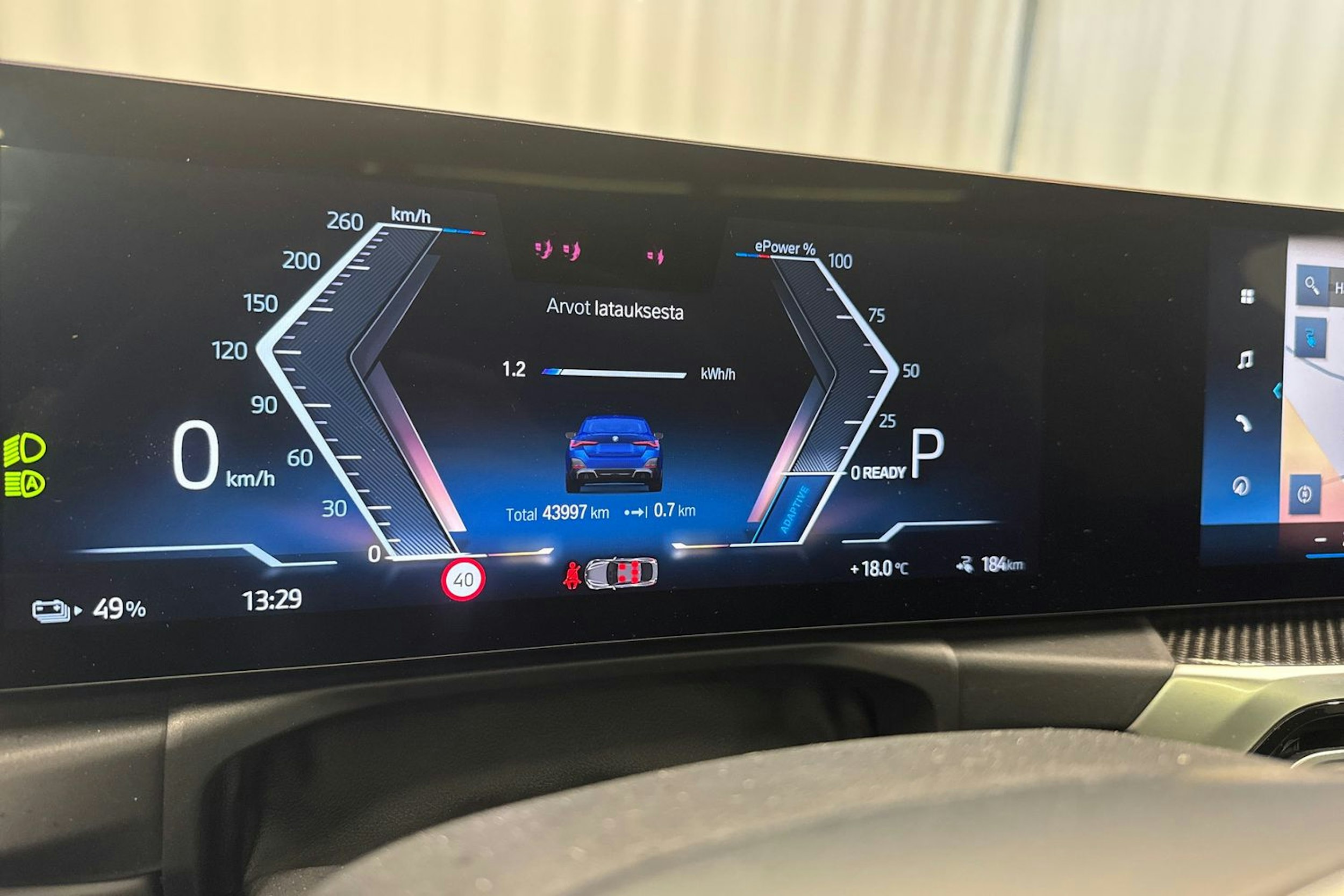 sininen BMW i4 M50 2022 kuva 22.