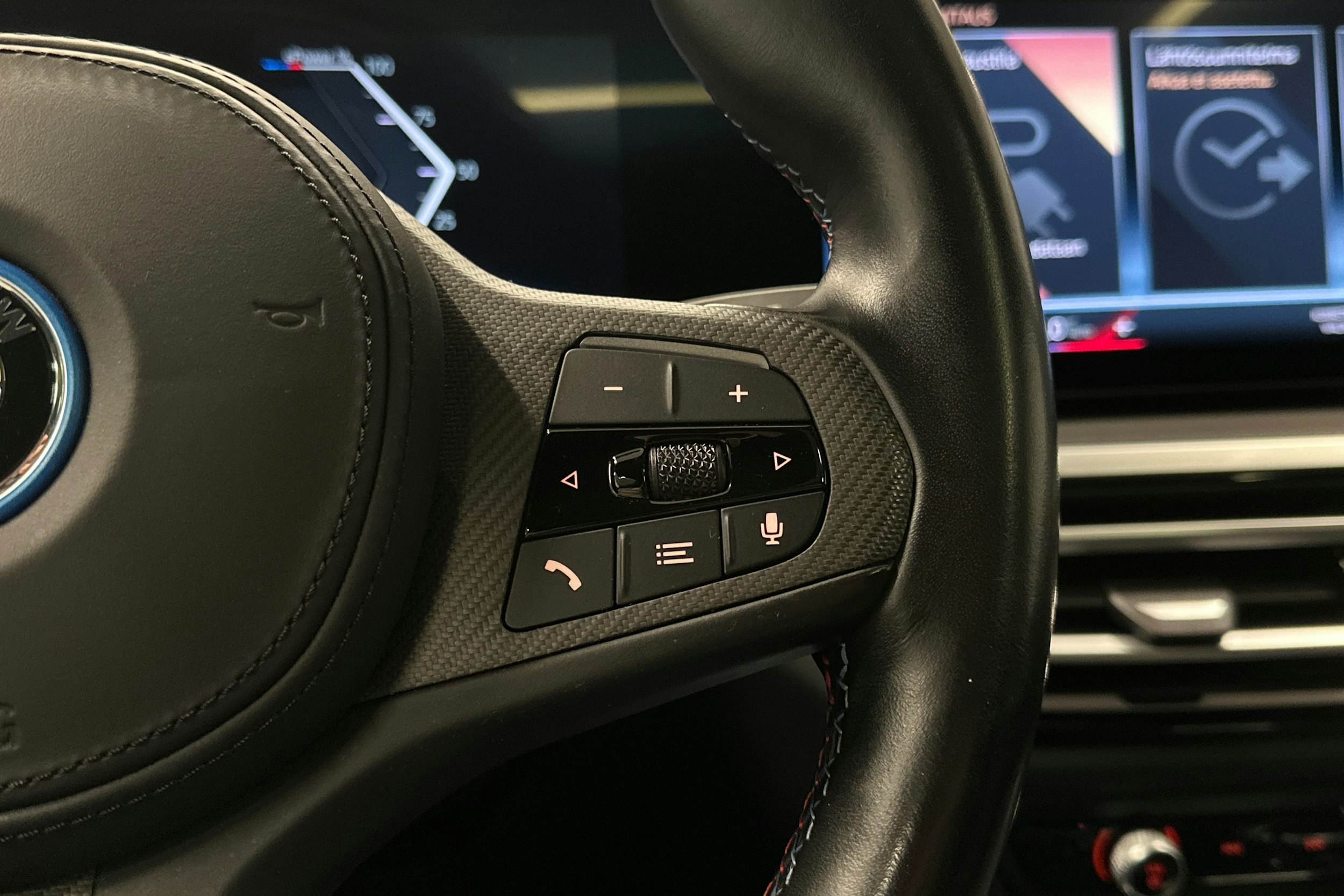 sininen BMW i4 M50 2022 kuva 15.