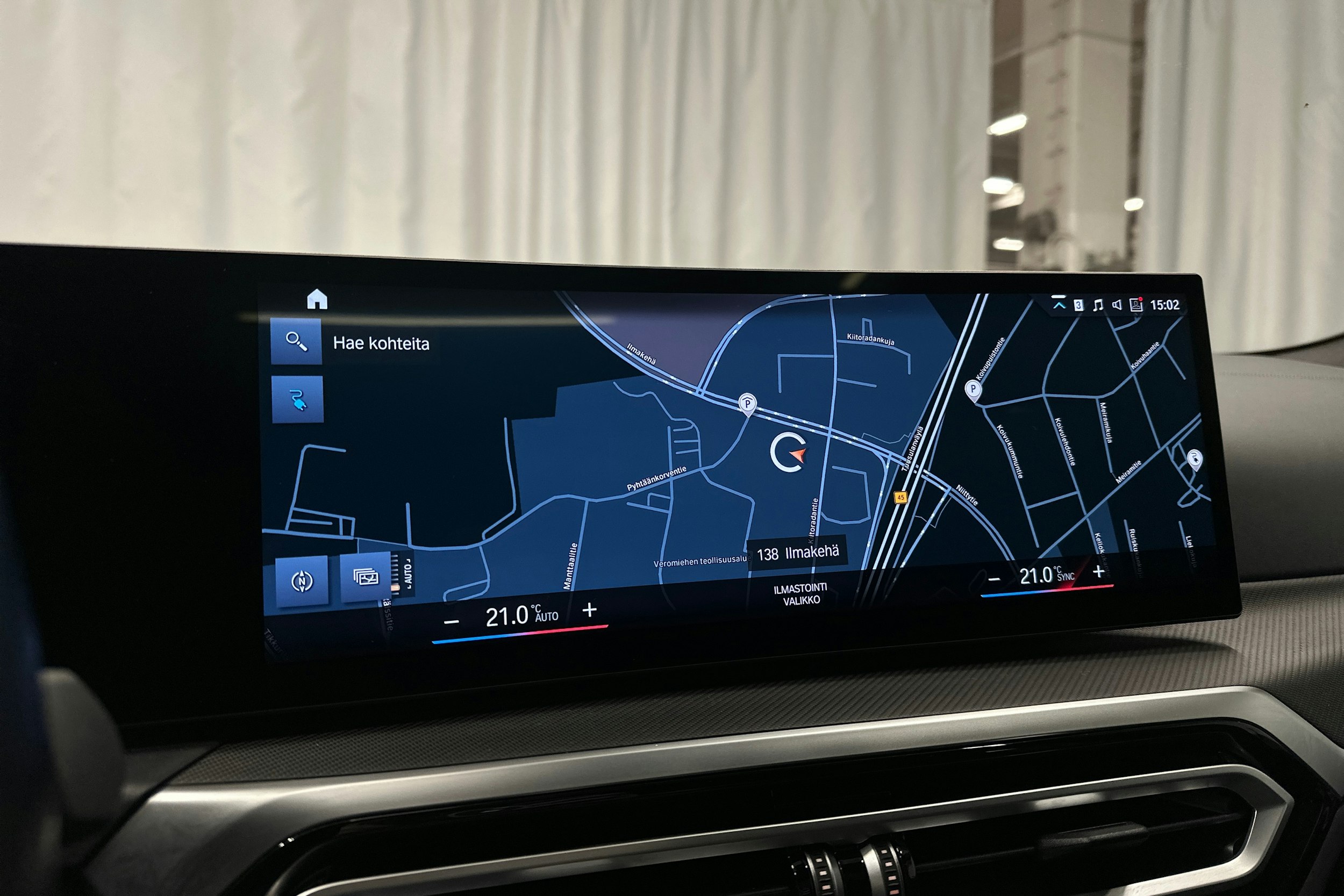 sininen BMW i4 M50 2022 kuva 19.