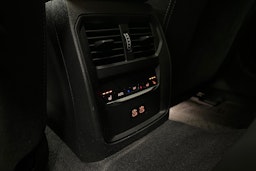 sininen BMW i4 M50 2022 kuva 35.