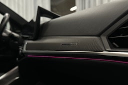 sininen BMW i4 M50 2022 kuva 36.