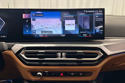 musta BMW i4 M50 2022 kuva 17.