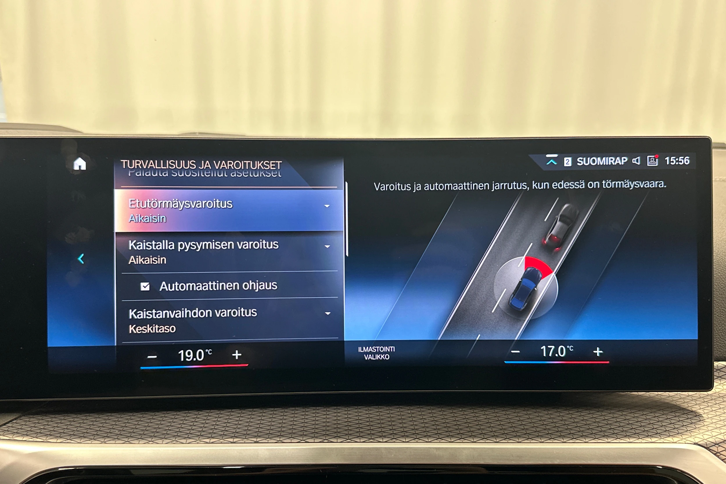musta BMW i4 M50 2022 kuva 20.