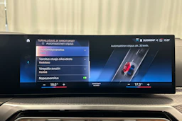 musta BMW i4 M50 2022 kuva 21.