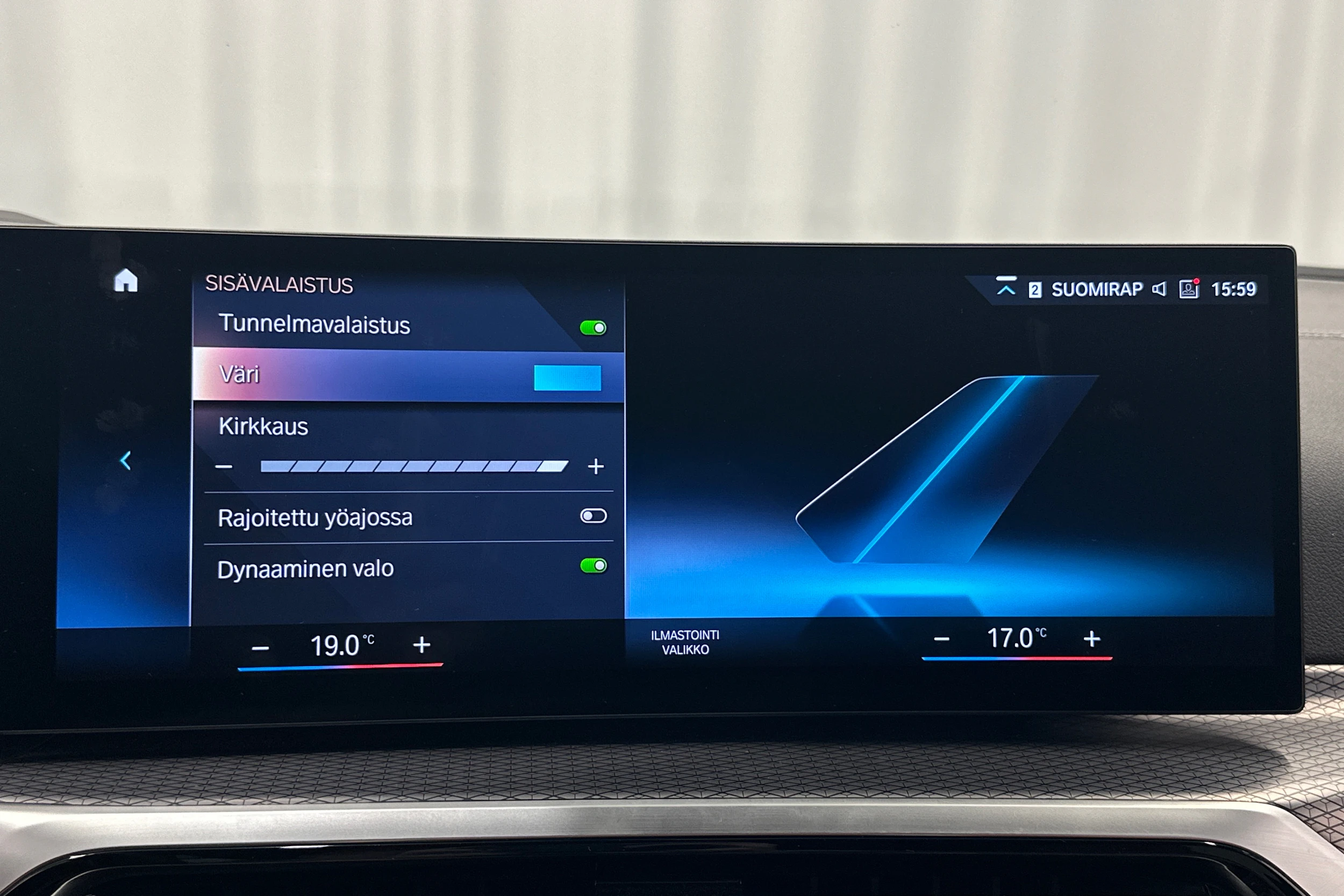 musta BMW i4 M50 2022 kuva 22.