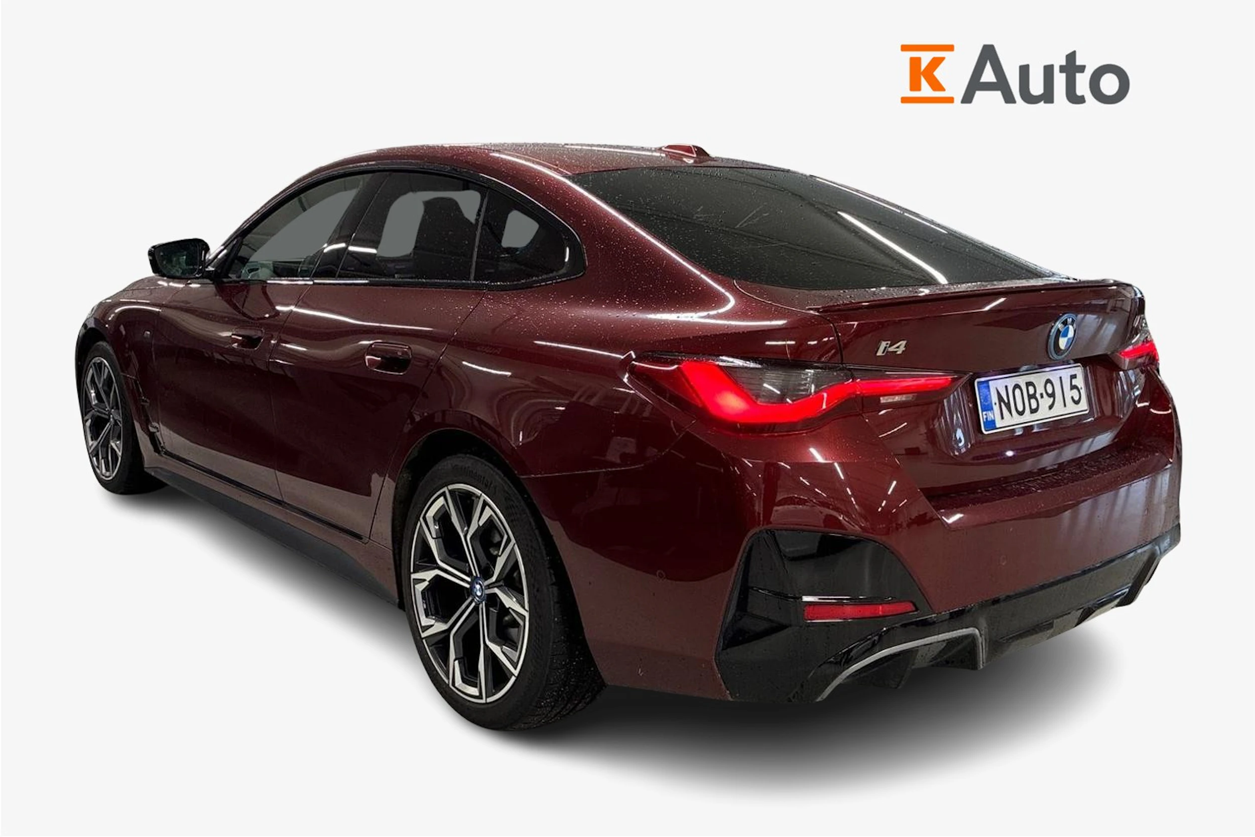 punainen BMW i4 M50 2023 kuva 2.