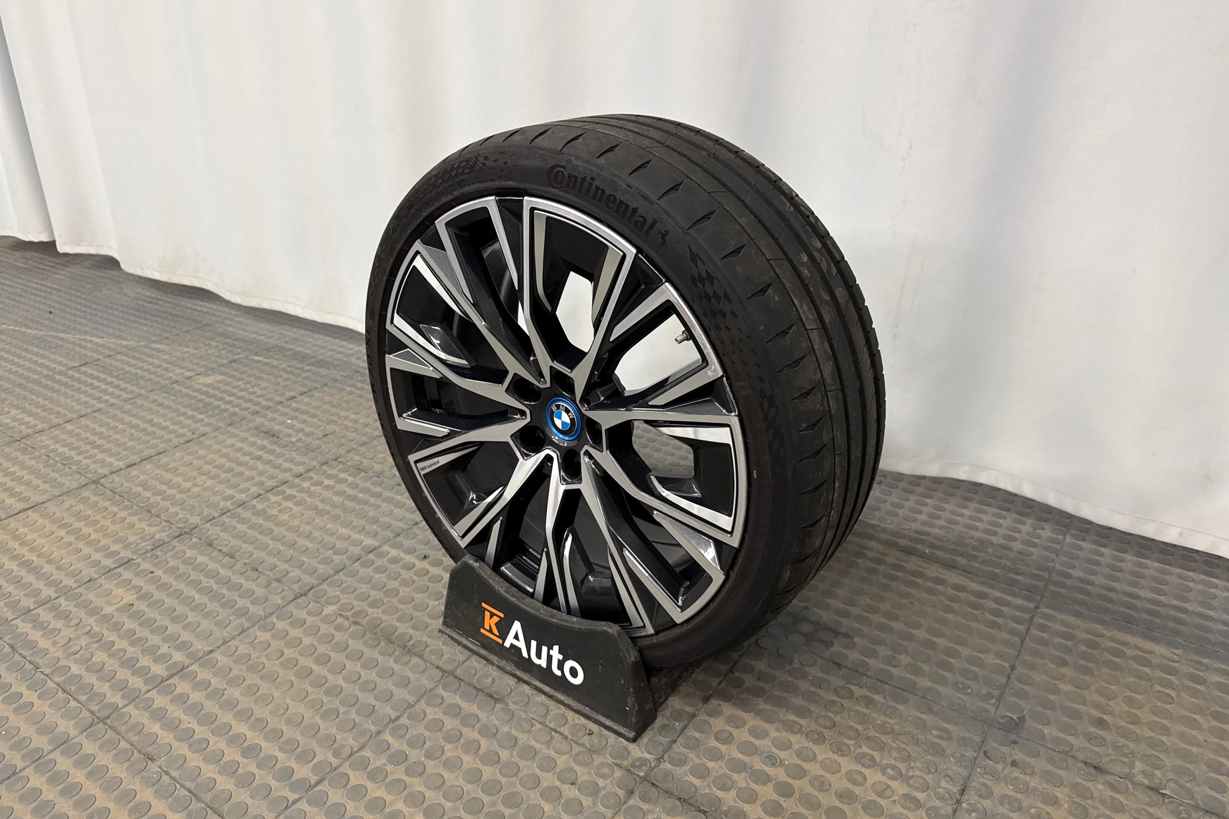 harmaa BMW i4 M50 2022 kuva 10.