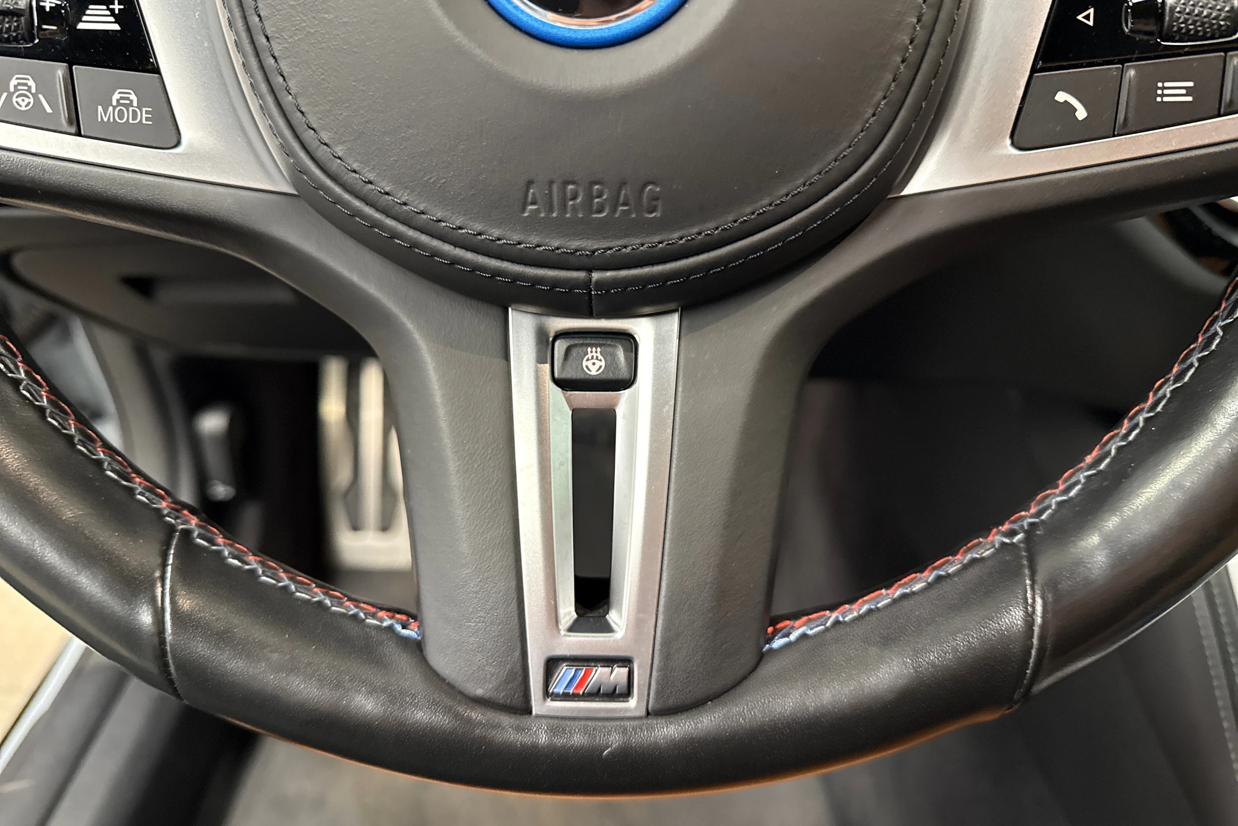 harmaa BMW i4 M50 2022 kuva 13.