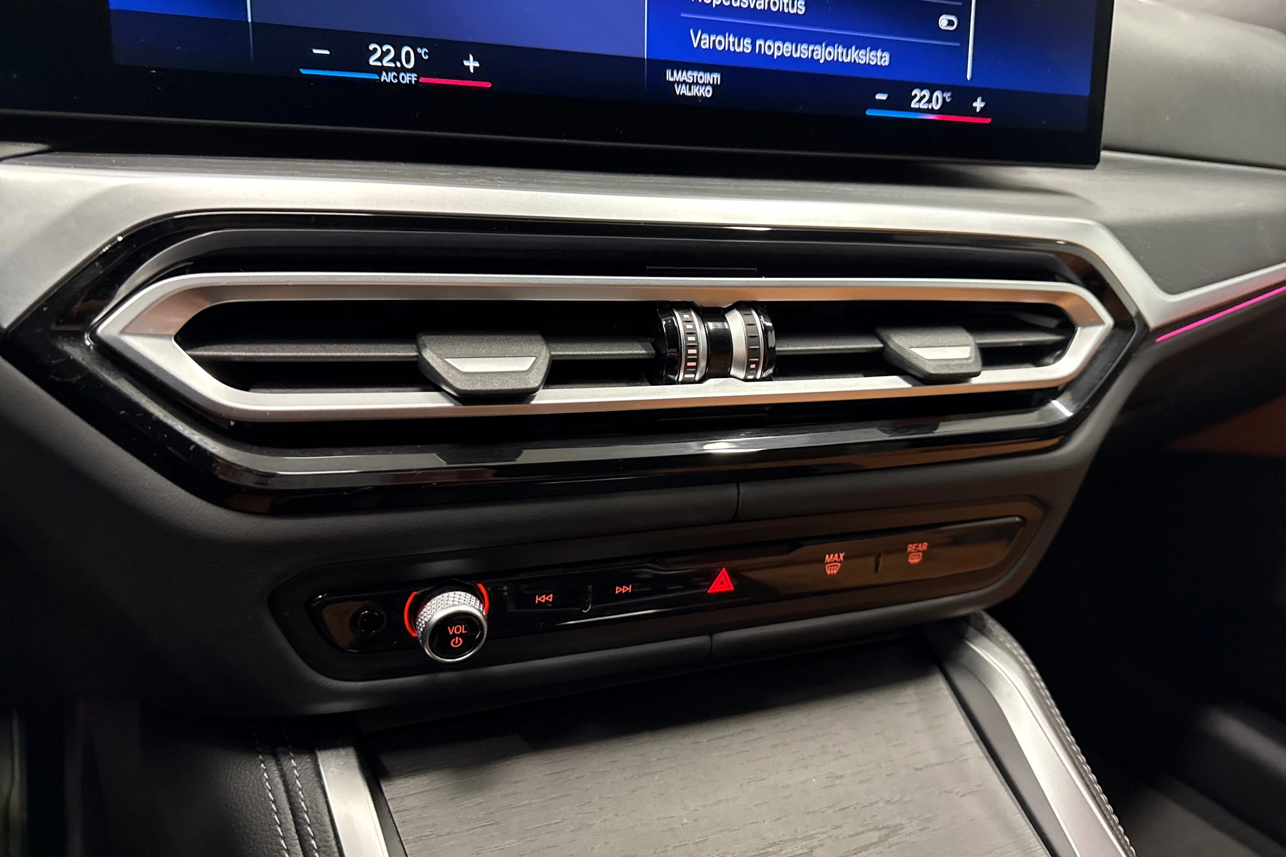 harmaa BMW i4 M50 2022 kuva 22.