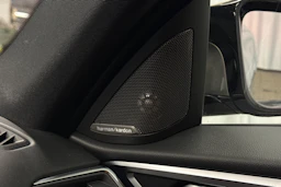 harmaa BMW i4 M50 2022 kuva 24.