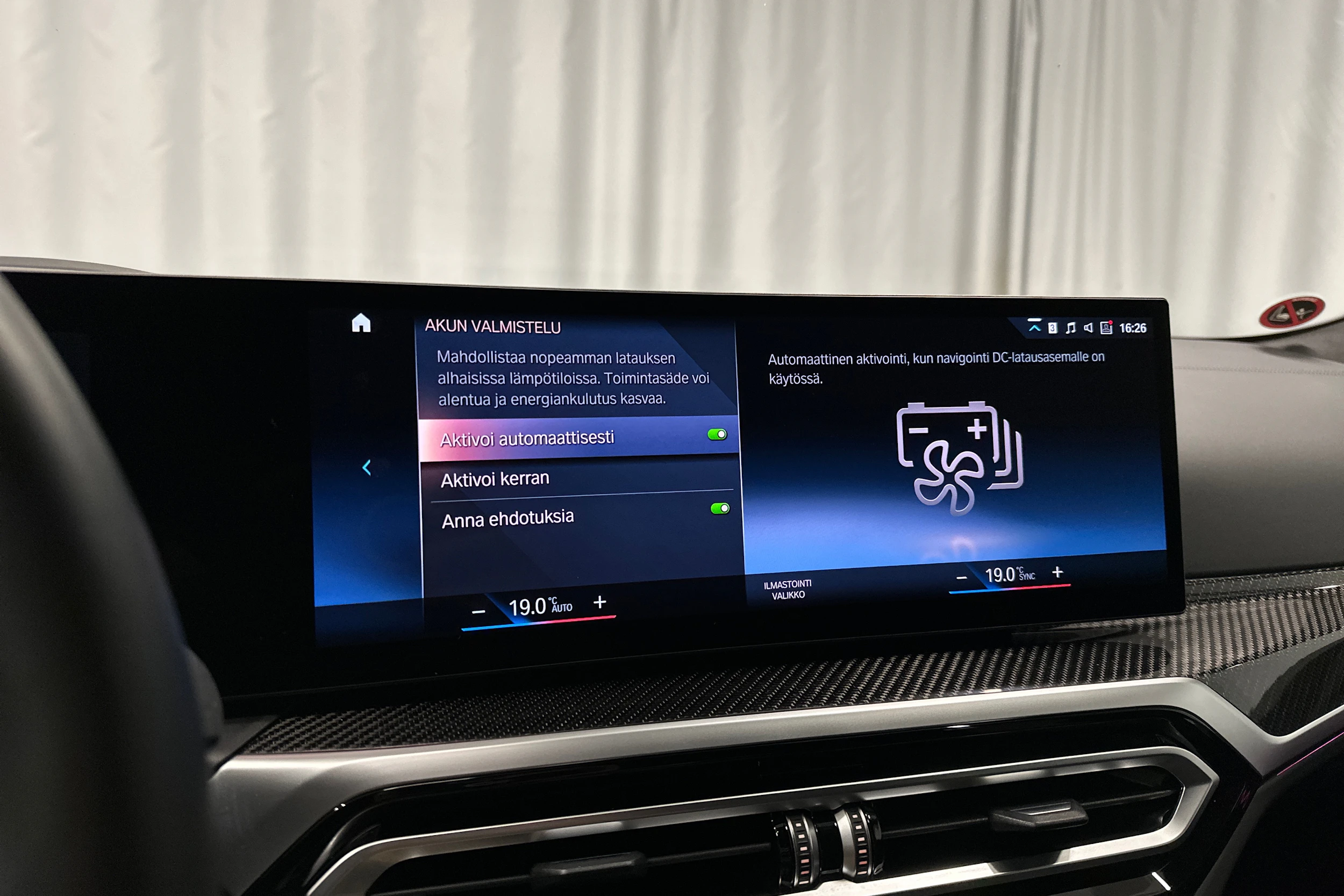 vihreä BMW i4 M50 2022 kuva 21.