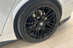 valkoinen BMW i4 M50 2022 kuva 11.