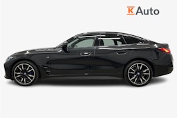 musta BMW i4 M50 2022 kuva 6.