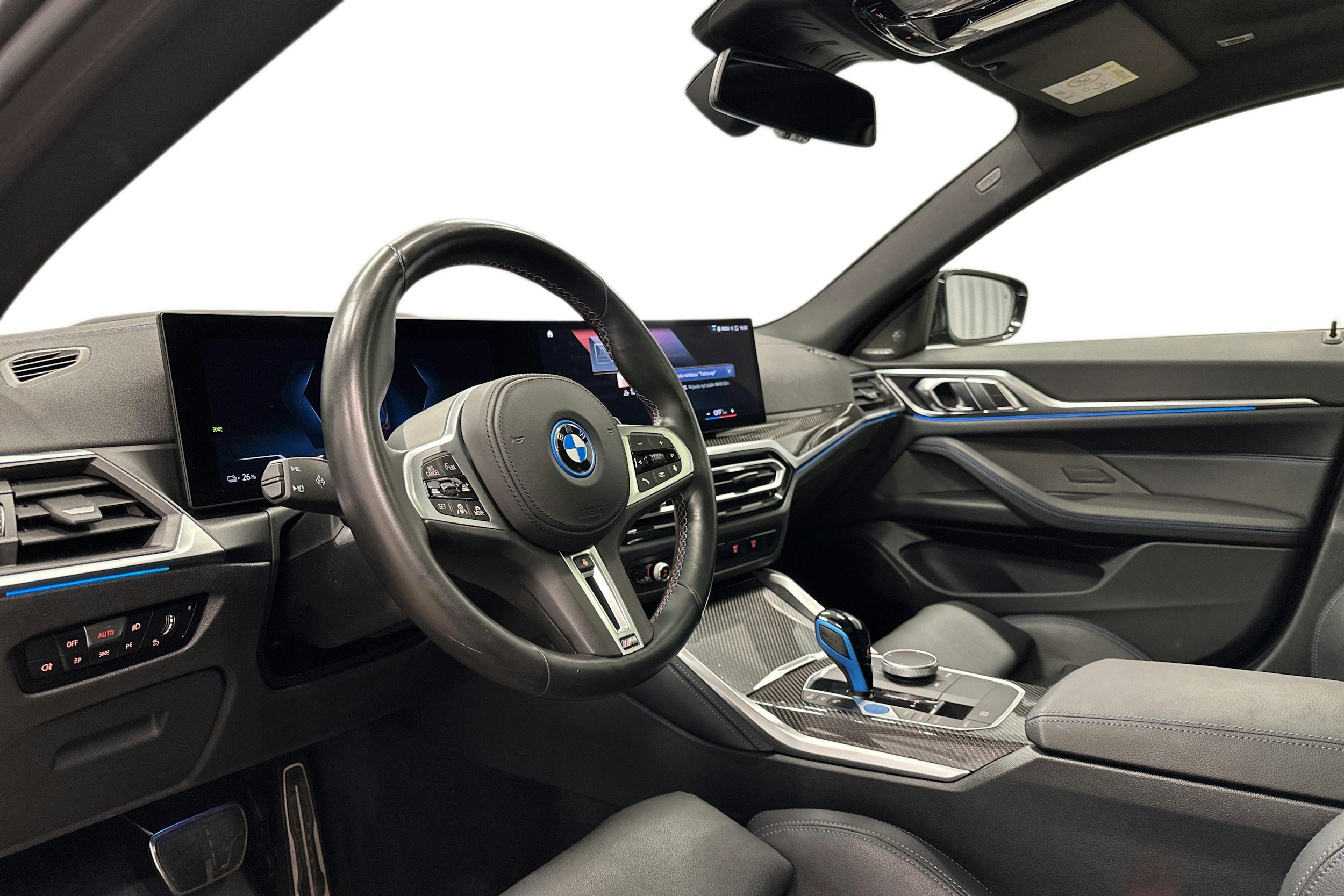 musta BMW i4 M50 2022 kuva 7.