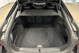musta BMW i4 M50 2022 kuva 14.