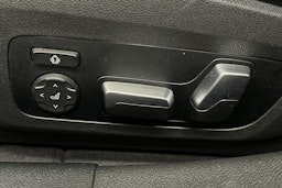 musta BMW i4 M50 2022 kuva 21.