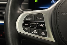musta BMW i4 M50 2022 kuva 24.