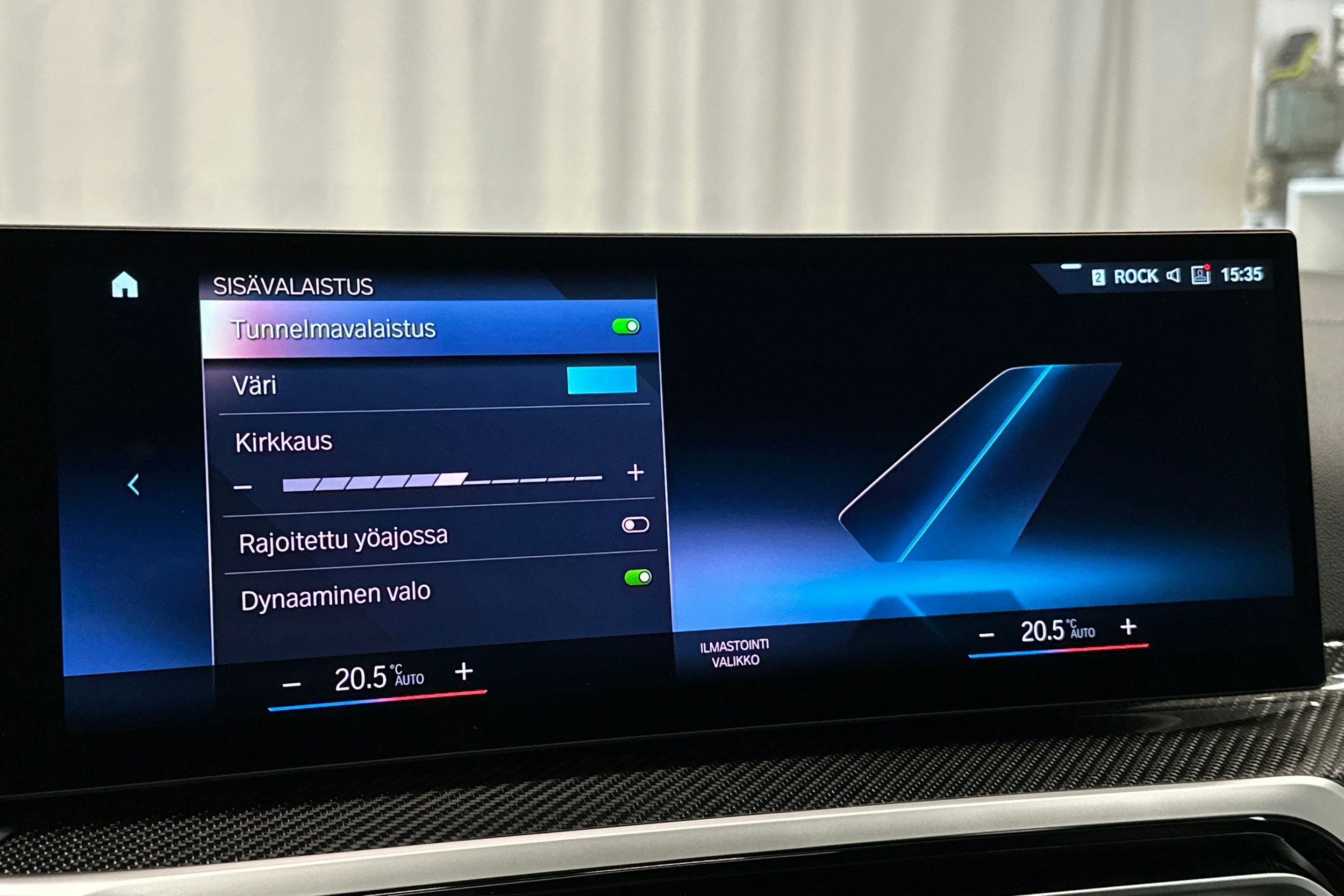 musta BMW i4 M50 2022 kuva 30.