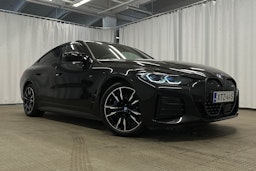 musta BMW i4 M50 2022 kuva 41.