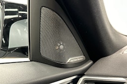 harmaa BMW i4 M50 2022 kuva 18.