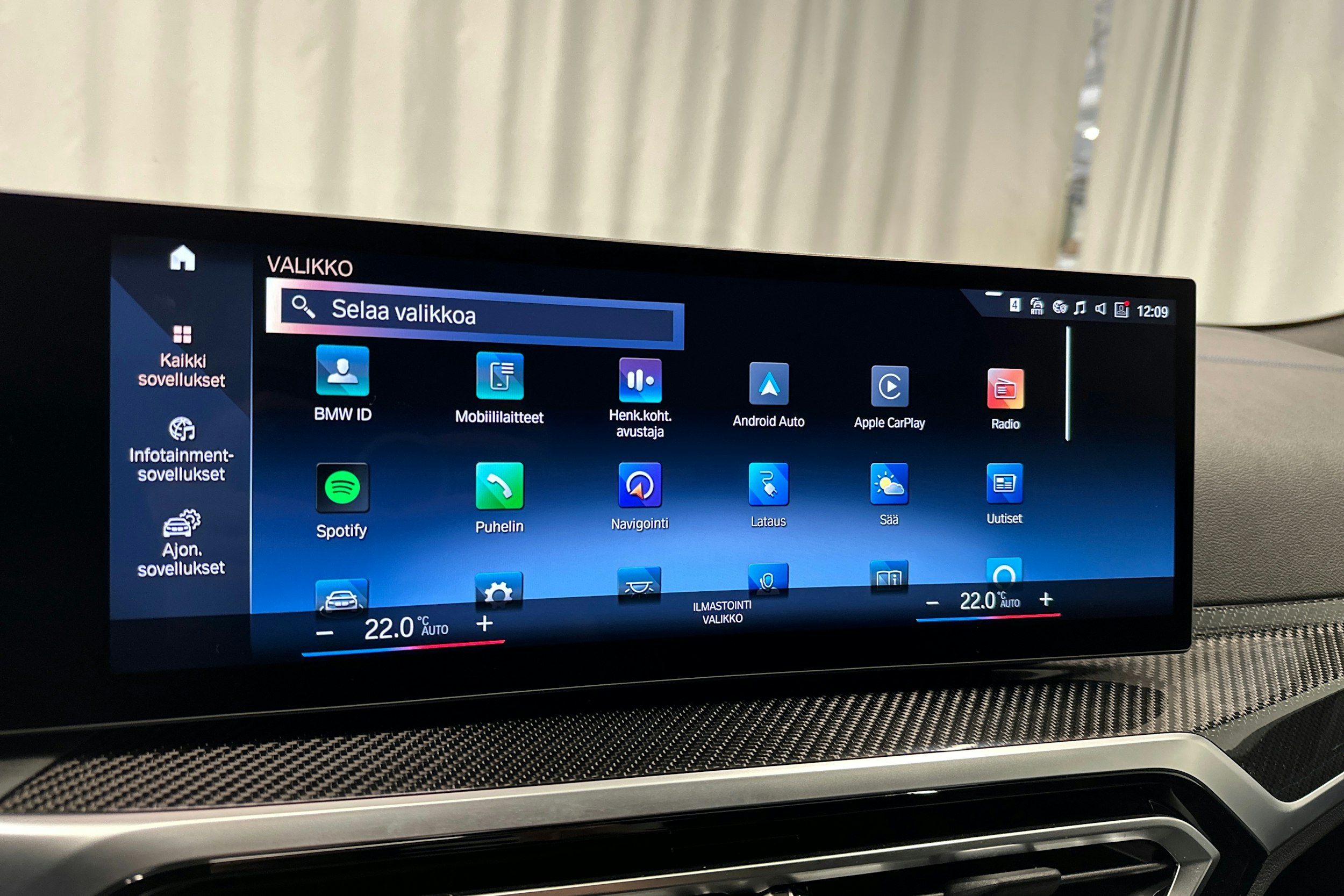 harmaa BMW i4 M50 2022 kuva 21.