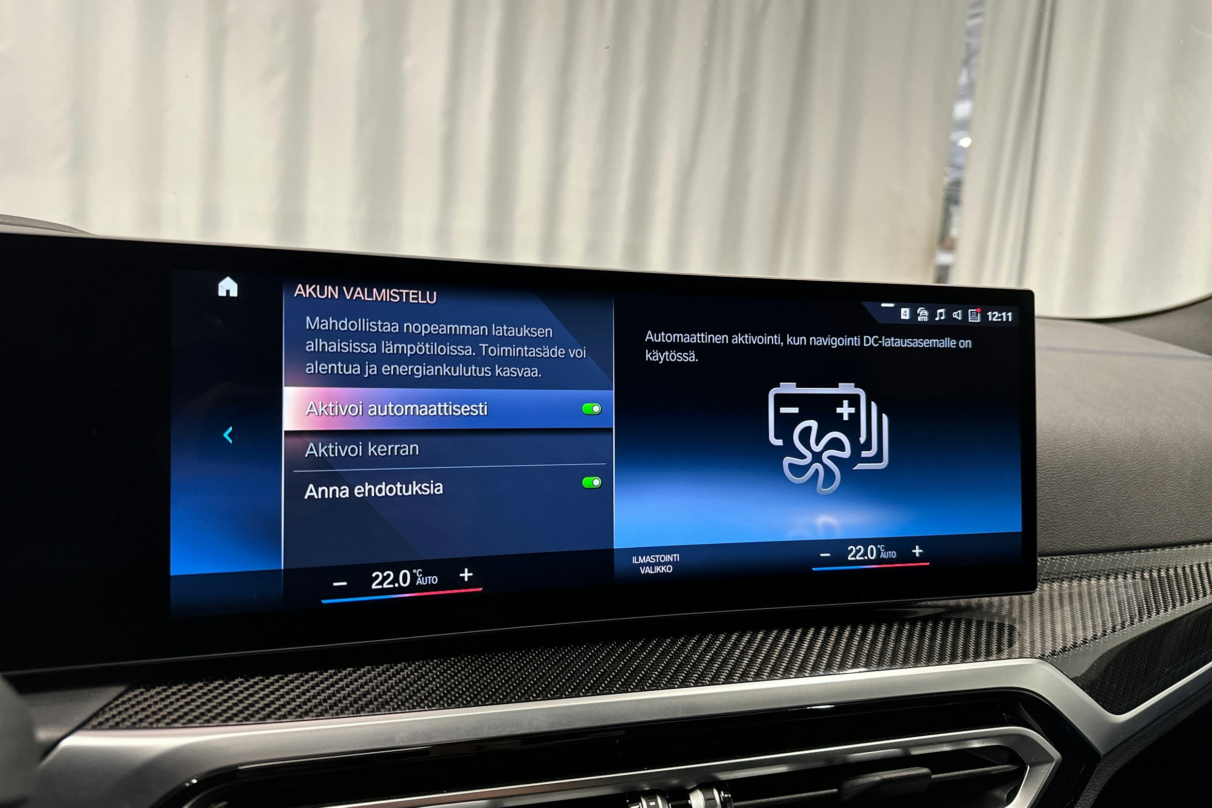 harmaa BMW i4 M50 2022 kuva 26.