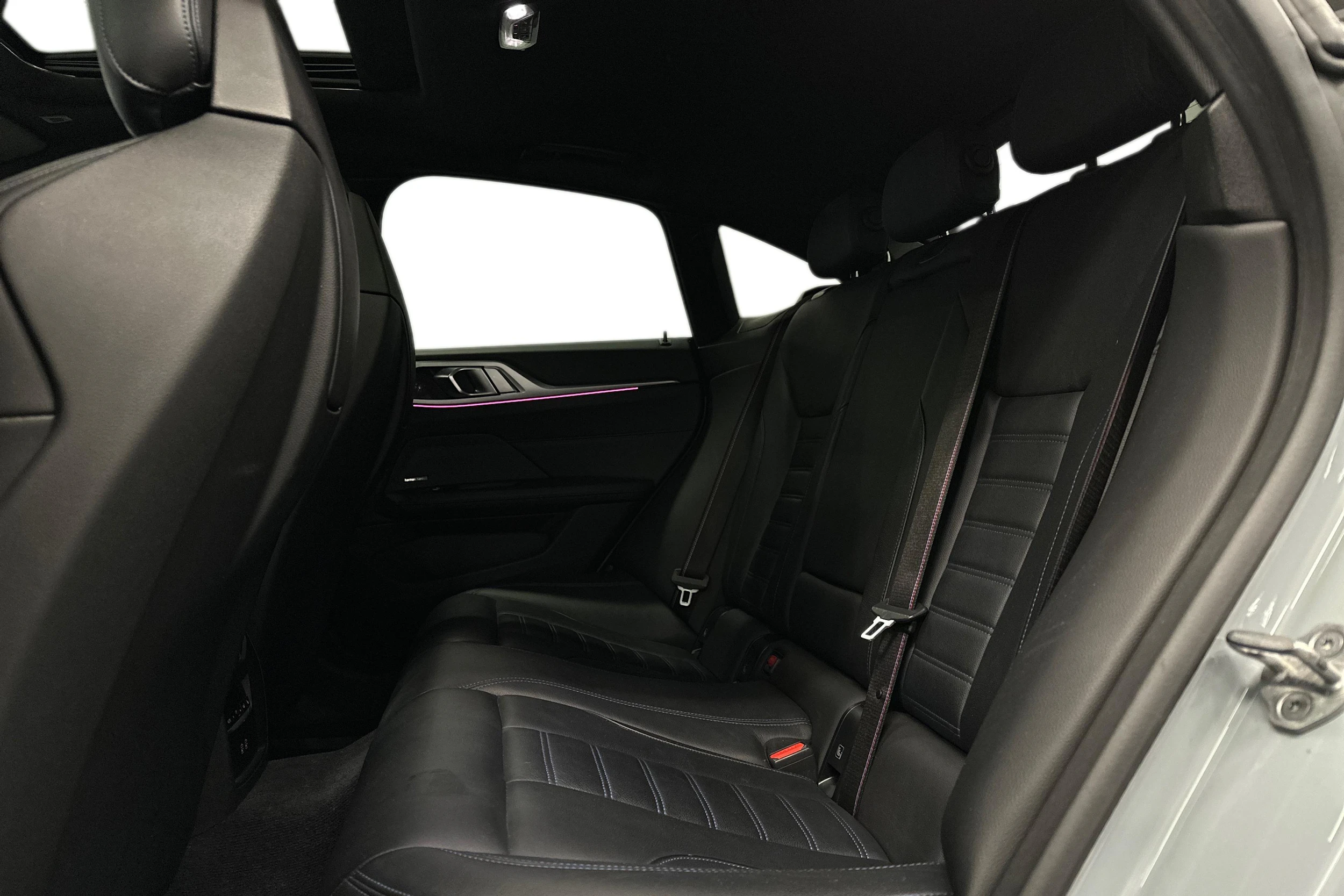 harmaa BMW i4 M50 2022 kuva 11.