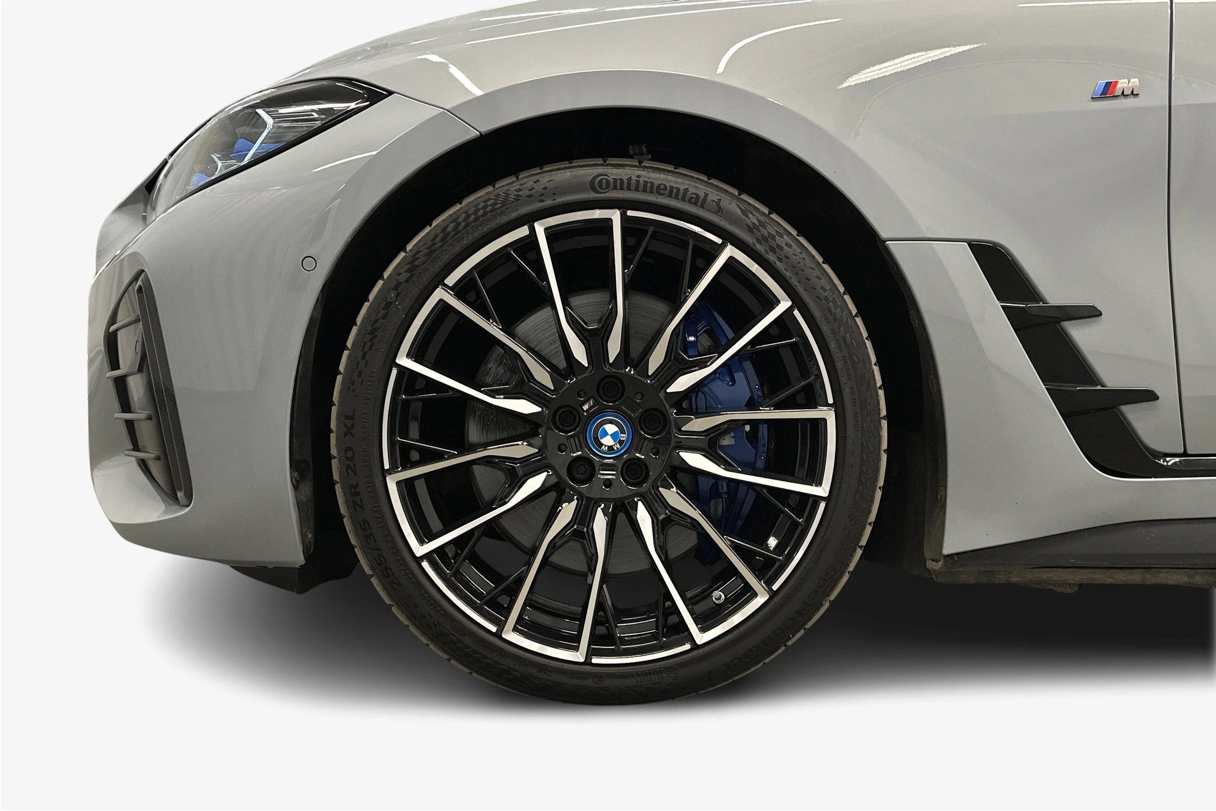 harmaa BMW i4 M50 2022 kuva 12.