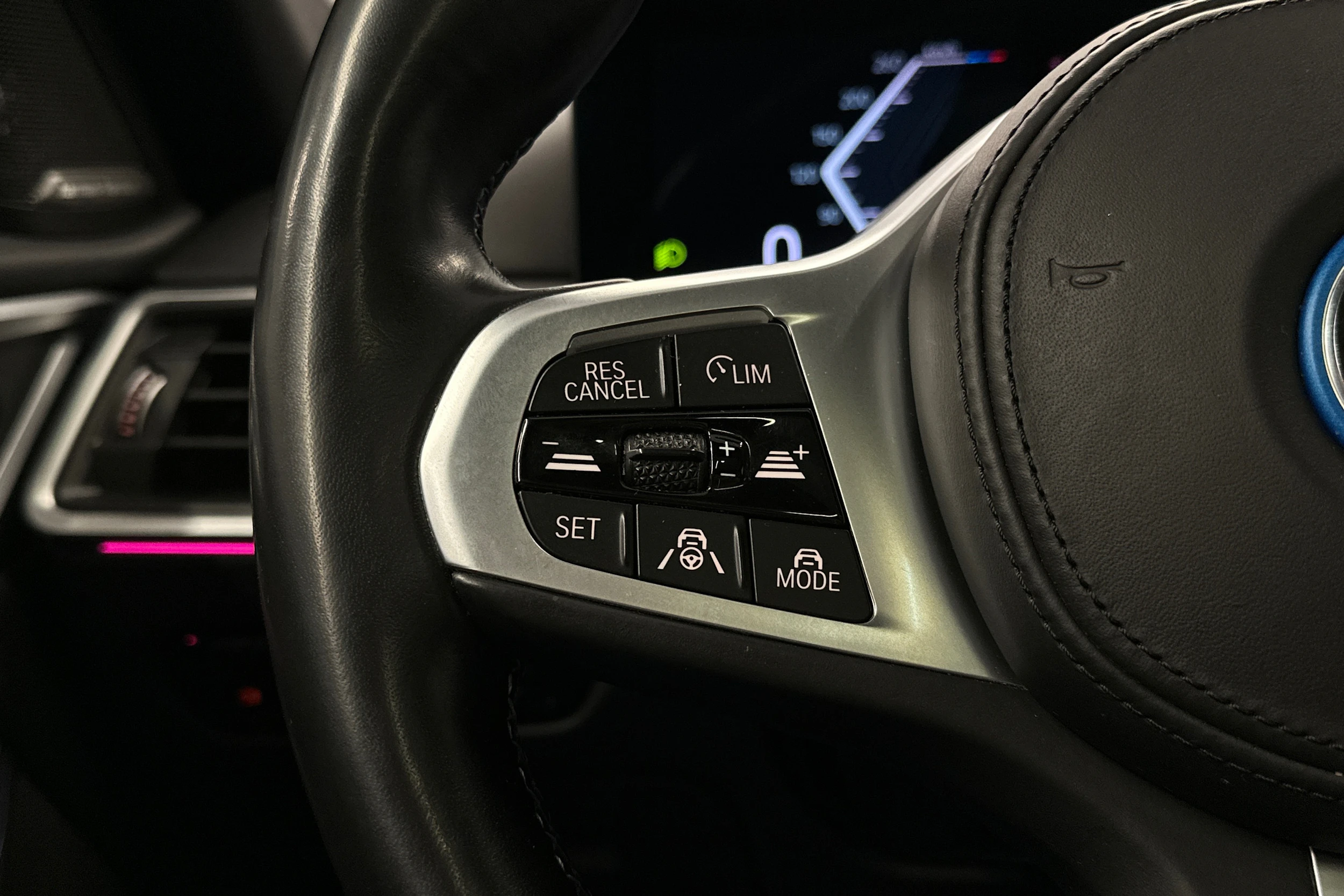 harmaa BMW i4 M50 2022 kuva 15.