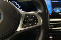 harmaa BMW i4 M50 2022 kuva 16.