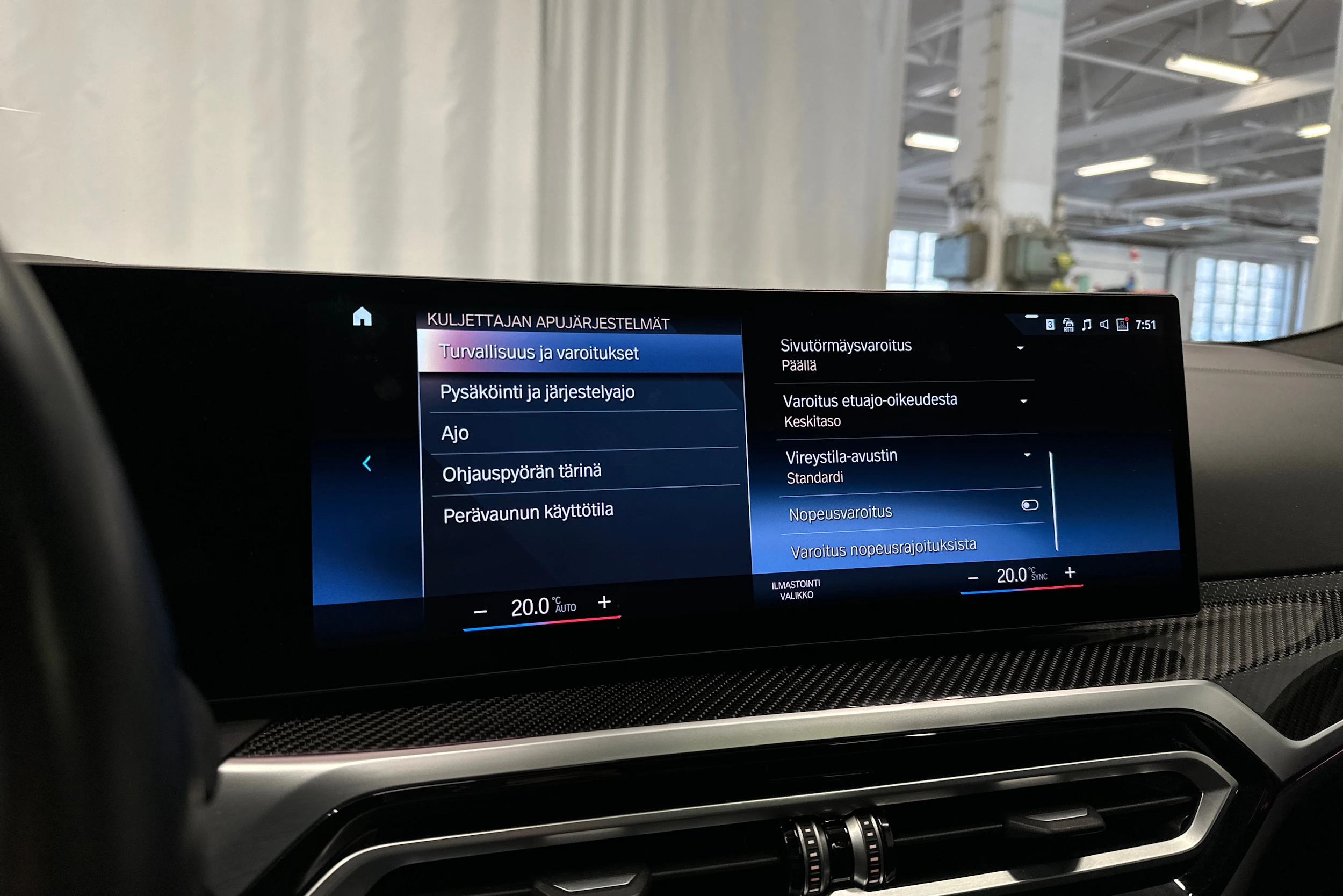 harmaa BMW i4 M50 2022 kuva 24.