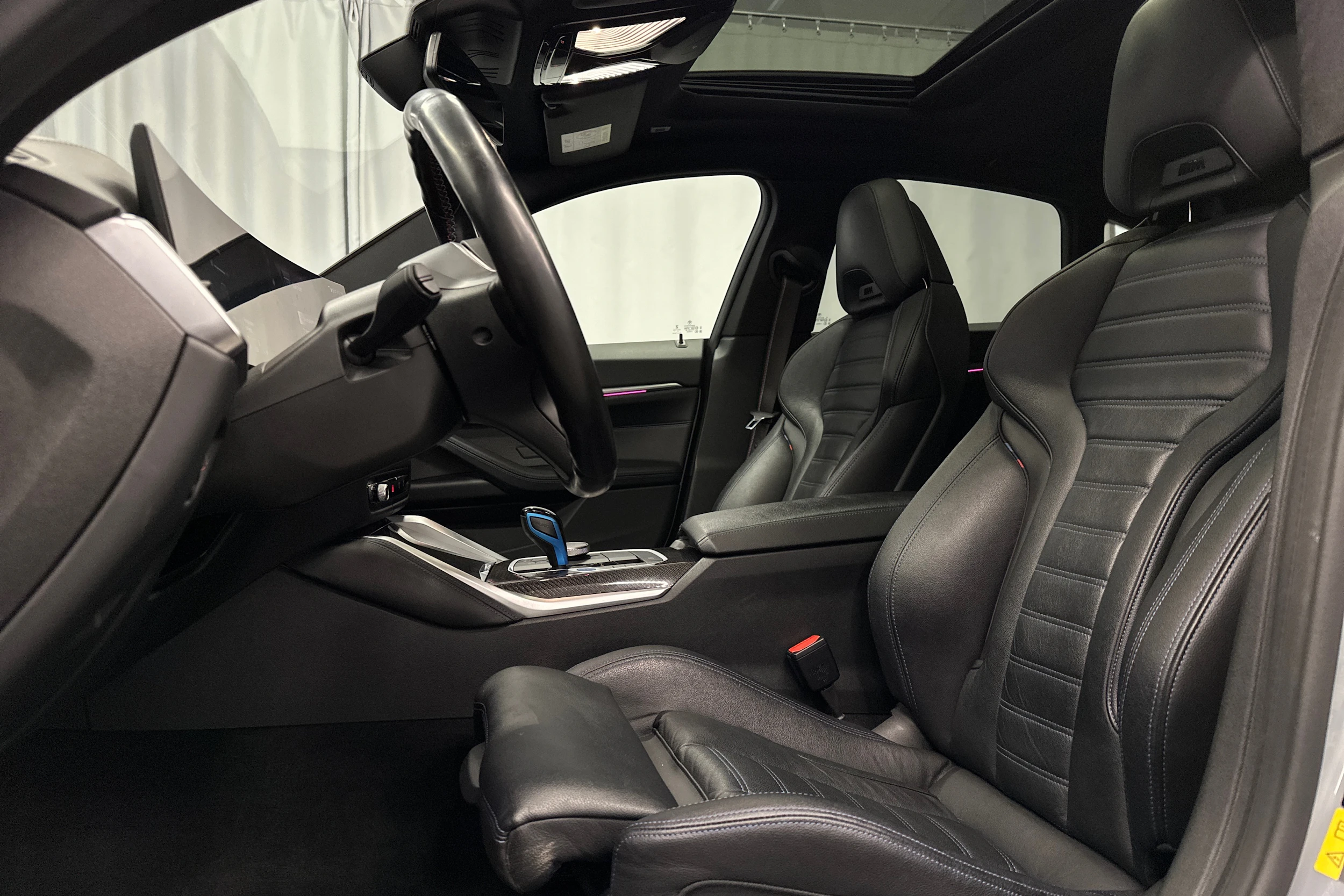 harmaa BMW i4 M50 2022 kuva 30.