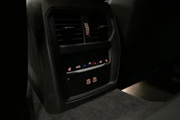 harmaa BMW i4 M50 2022 kuva 32.