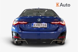 sininen BMW i4 M50 2023 kuva 3.