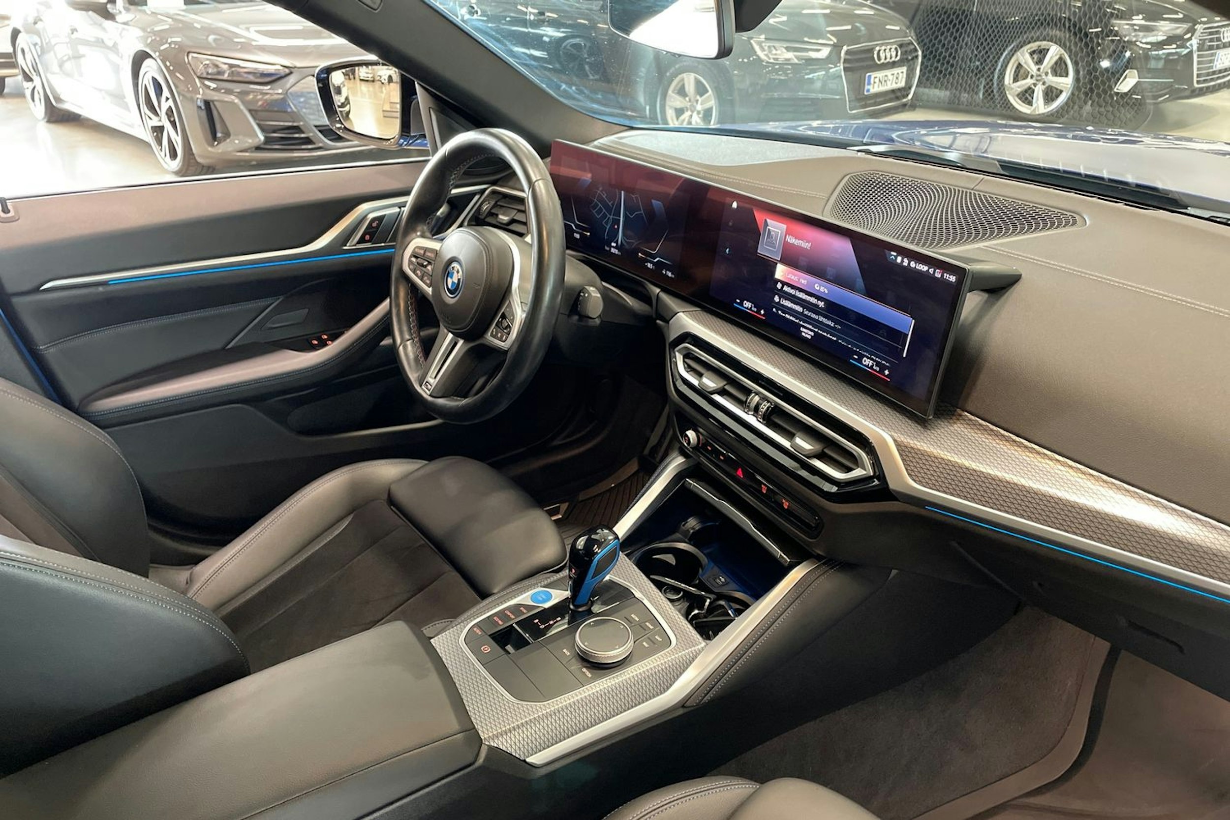 sininen BMW i4 M50 2023 kuva 15.