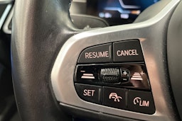 sininen BMW i4 M50 2023 kuva 19.