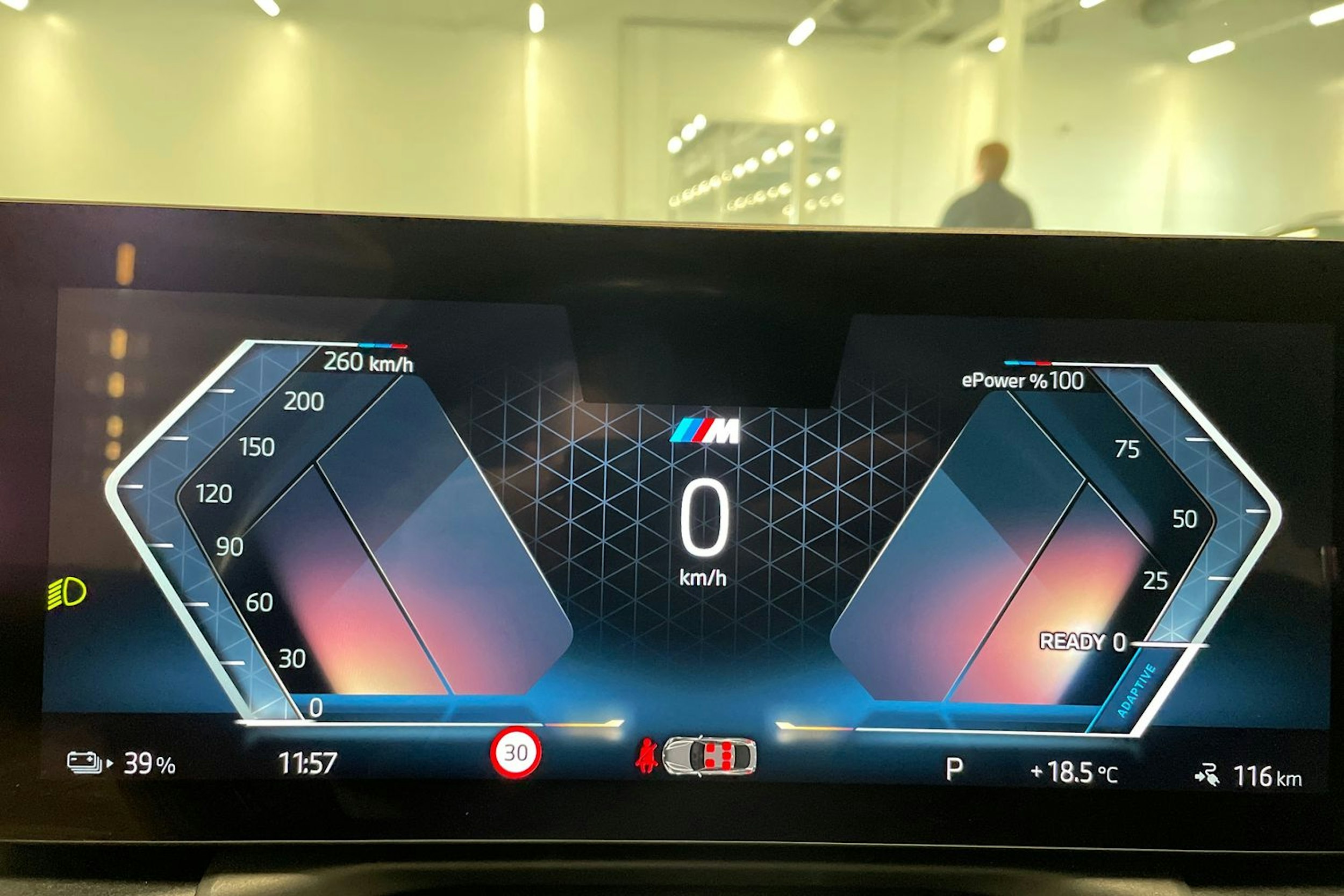 sininen BMW i4 M50 2023 kuva 22.