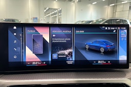 sininen BMW i4 M50 2023 kuva 26.