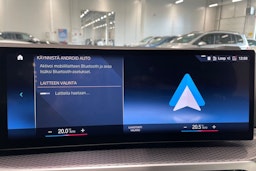 sininen BMW i4 M50 2023 kuva 30.