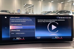 sininen BMW i4 M50 2023 kuva 31.