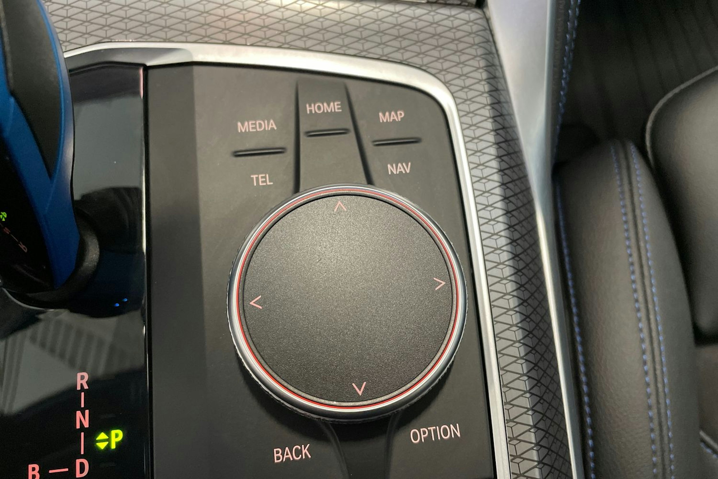 sininen BMW i4 M50 2023 kuva 36.