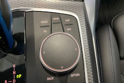 sininen BMW i4 M50 2023 kuva 36.