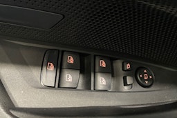 sininen BMW i4 M50 2023 kuva 38.