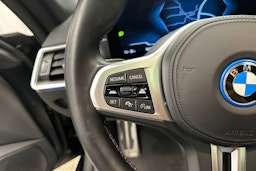 musta BMW i4 M50 2023 kuva 11.
