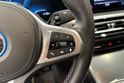 musta BMW i4 M50 2023 kuva 12.