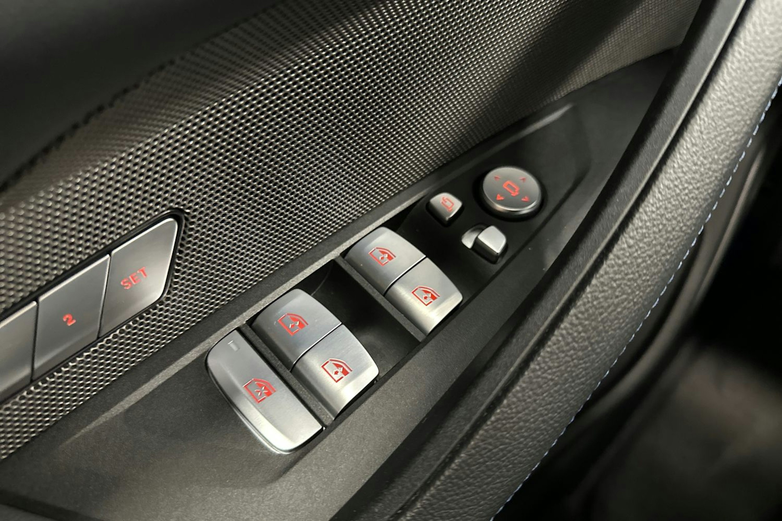 musta BMW i4 M50 2023 kuva 20.
