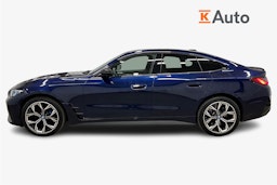 sininen BMW i4 M50 2023 kuva 6.